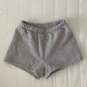 tna grey perfect hi-rise 3” sweatshort, xxs